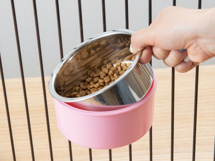 Dọn Dẹp Khay Kể Cả Khi Còn Thừa Thức Ăn