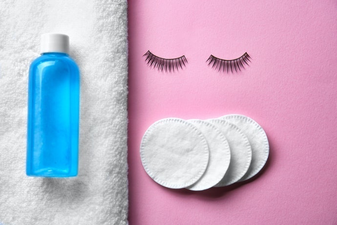 Cách Tẩy Trang Mascara Đúng Cách