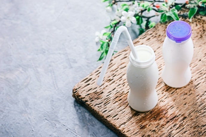 Nên Dùng Khoảng 100ml Sữa Chua Mỗi Lần Uống