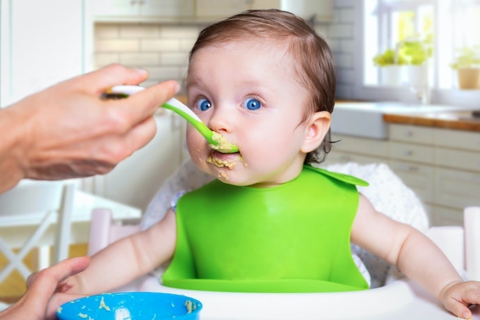 Khi Nào Bé Có Thể Chuyển Sang Ăn Hạt Nêm Như Người Lớn?