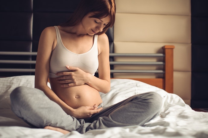 Khi Nào Nên Bắt Đầu Mua Áo Lót Bầu?