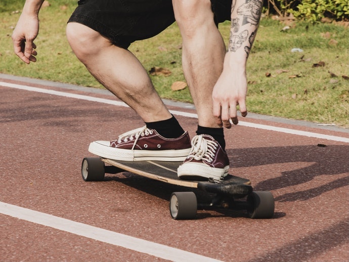 Sức Hấp Dẫn Của Sneaker Nam
