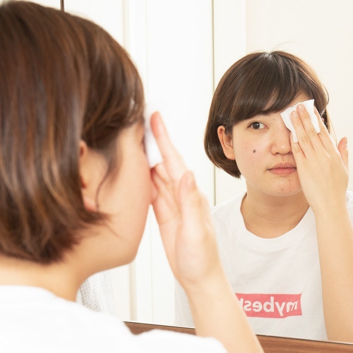 Vì Sao Nên Sử Dụng Tẩy Trang Riêng Cho Mắt