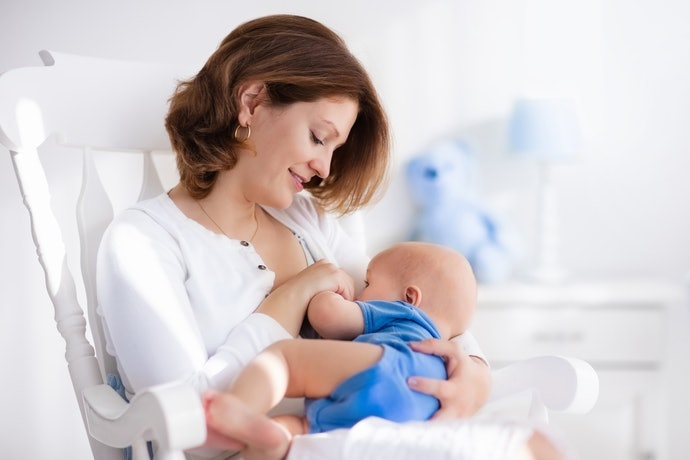 Lợi Ích Của Việc Sử Dụng Miếng Lót Thấm Sữa