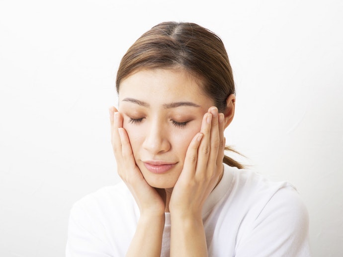 Máy Xông Mặt Có Công Dụng Gì?