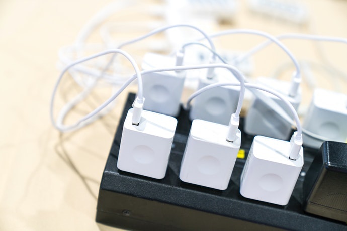 Bộ Sạc USB Thu Hút Sự Chú Ý Của Người Dùng Công Nghệ