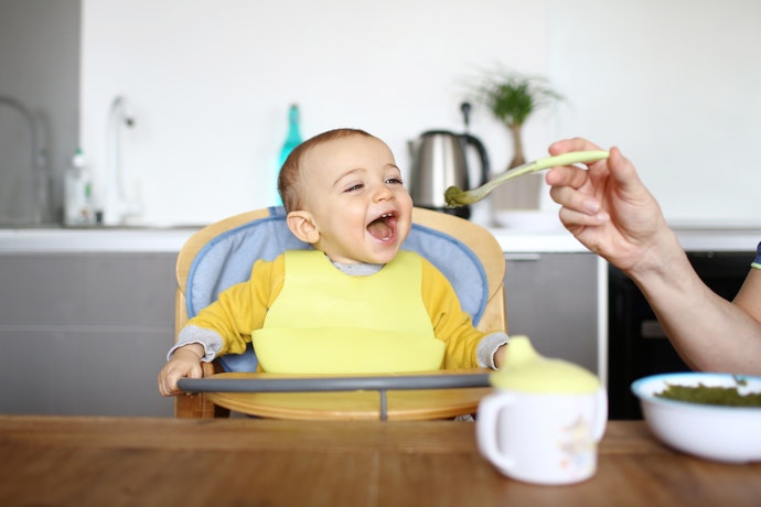 Có Nên Dùng Dầu Cho Bé Ăn Dặm Hay Không?
