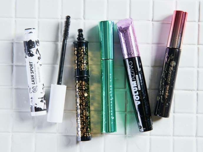 Waterproof Mascara : Cứu Tinh Makeup Ngày Hè