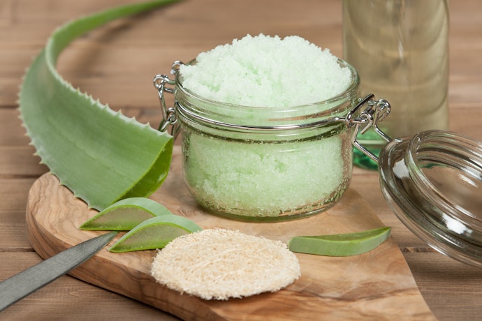 Có Thể Dùng Tẩy Tế Bào Chết Body Cho Vùng Da Mặt Được Không?