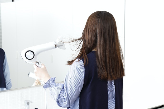 Công Dụng Và Tính Năng Máy Sấy Tóc