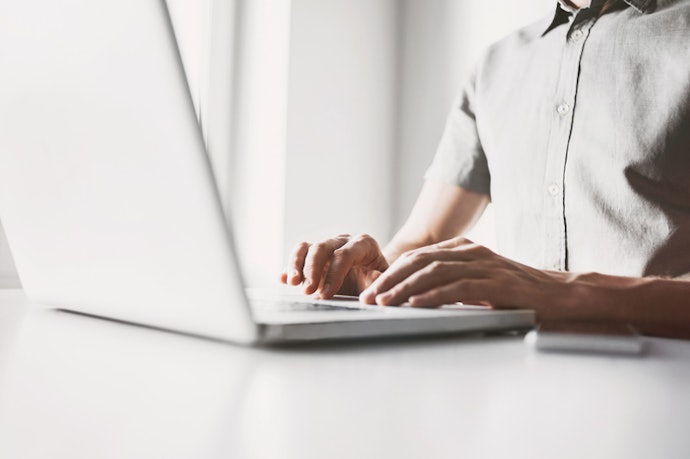 Vì Sao Laptop Lại Cần Đế Tản Nhiệt?