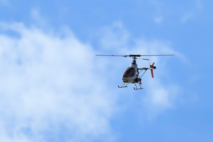 Sự Khác Biệt Giữa Máy Bay Điều Khiển Từ Xa Và Máy Bay Không Người Lái (Drone) Là Gì?
