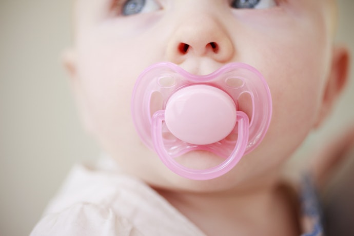 Lựa Chọn Kích Thước Ti Giả Phù Hợp Với Độ Tuổi Bé