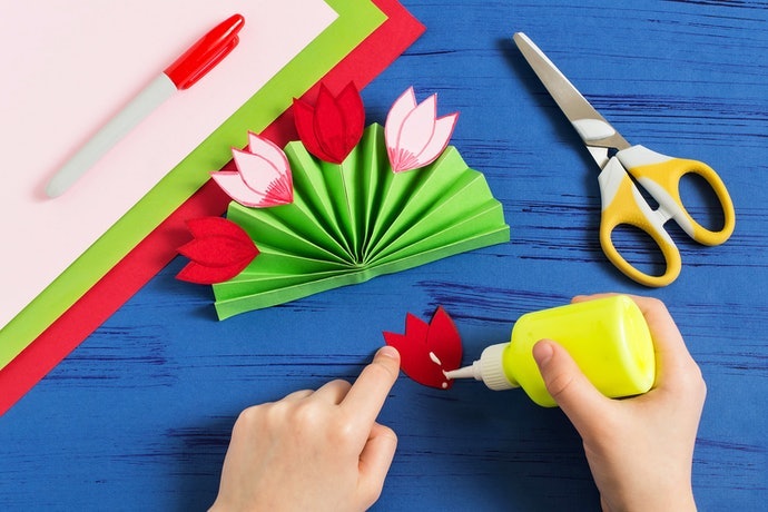 Đầu Phun Cho Đồ Thủ Công & Chọn Dụng Cụ Dán Phù Hợp