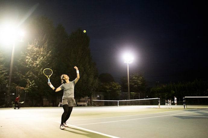 Kiểm Tra Thời Gian Hoạt Động Của Sân Tennis