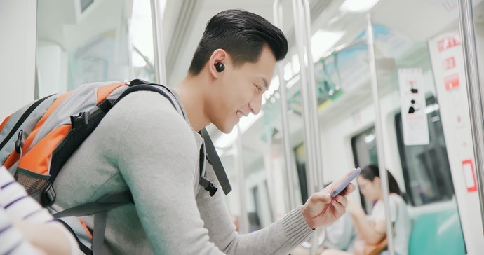 Tai Nghe Không Dây Cho Phép Hoạt Động Thoải Mái Nhưng Nhớ Kiểm Tra Thời Lượng Pin