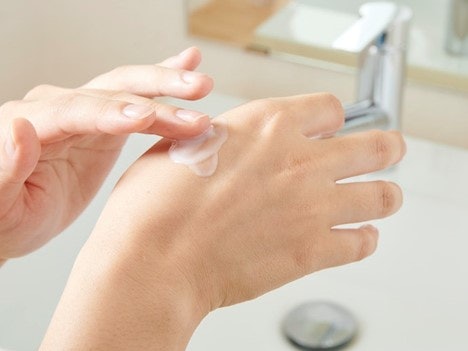 Chọn Sản Phẩm Không Gây Bết Dính Khó Chịu