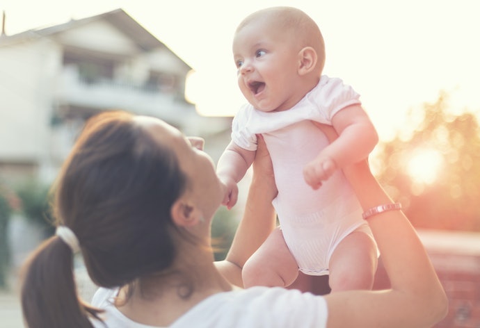 Các Sản Phẩm Không Chạm Da Trực Tiếp