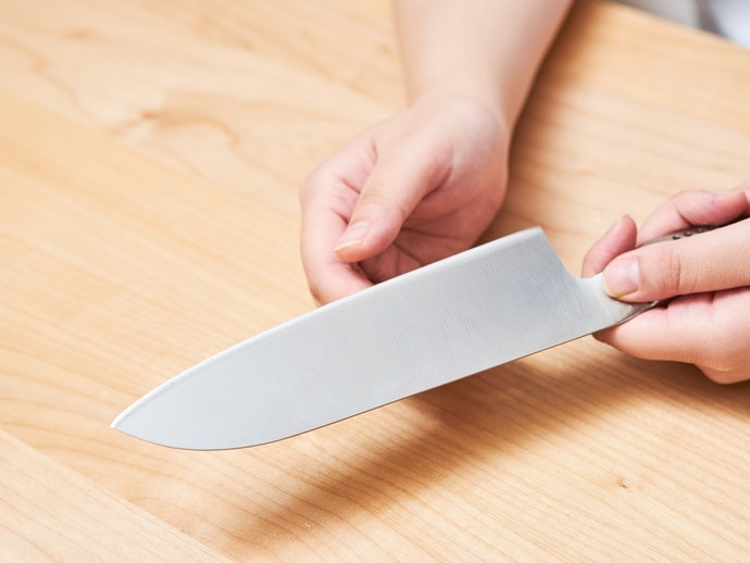 Chọn Dụng Cụ Mài Chuyên Dụng Cho Các Loại Dao Đặc Biệt