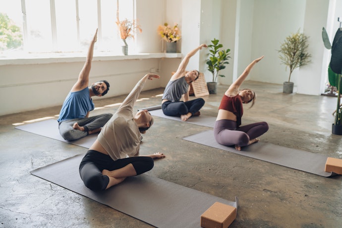 Chọn Lớp Học Yoga Cho Người Mới Bắt Đầu