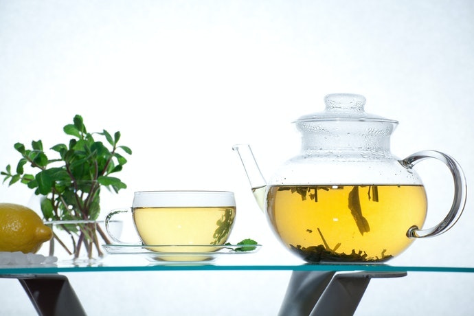 Chọn Dạng Bình Tiện Làm Sạch & Lá Trà Nở Dễ Dàng