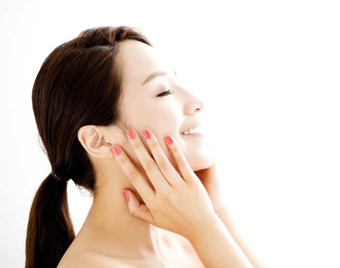 Thành Phần Dưỡng Ẩm Lý Tưởng Như Acid Hyaluronic Và Collagen