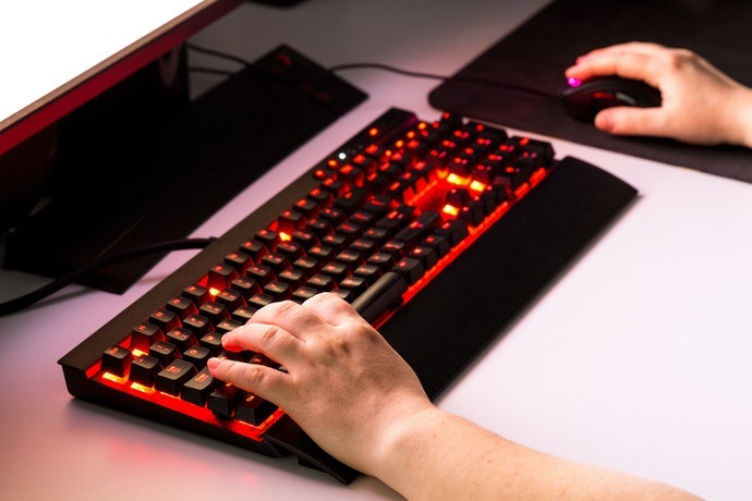 Chuột Có Nhiều Nút Bấm Sẽ Tiện Lợi Cho Game MMO