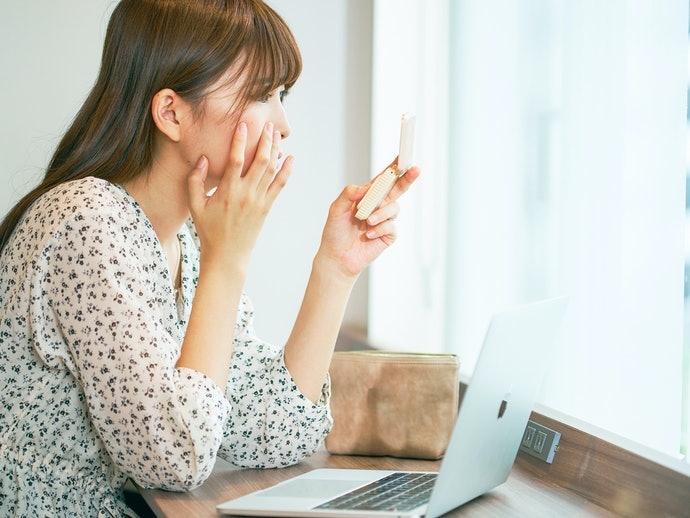 Cân Nhắc Các Thành Phần Dễ Gây Nên Mụn