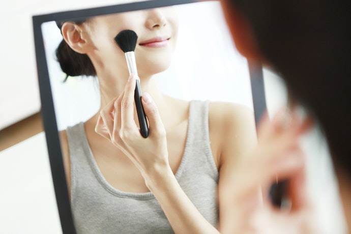 Chọn Màu Son Hài Hòa Với Phấn Mắt Và Má
