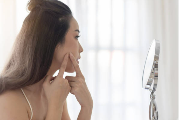 Tránh Các Thành Phần Dễ Gây Bít Tắc Lỗ Chân Lông Như Dầu, Dimethicone