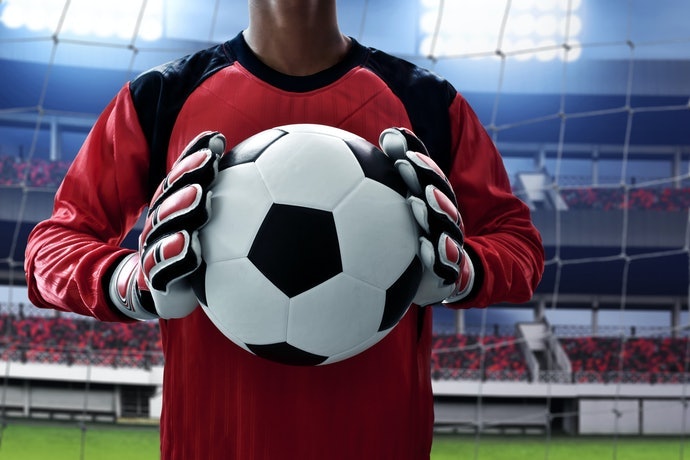 Chọn Găng Giống Các Thủ Môn Nổi Tiếng