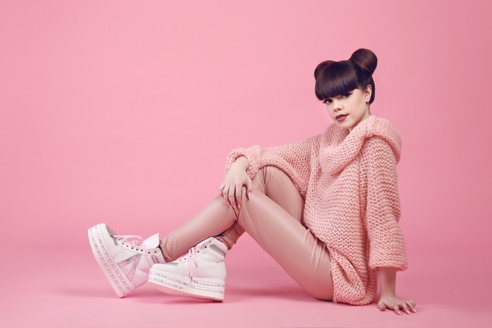 Dáng Người Nhỏ Chọn Giày Cổ Thấp. Chọn Sneaker Cổ Cao Nếu Thích Cảm Giác Ôm Khít Mắt Cá Chân