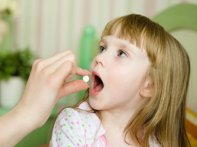 Luôn Luôn Kiểm Tra Độ Tuổi Sử Dụng Của Thuốc