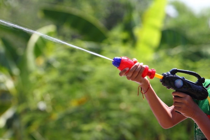 Chuộng Súng Nước Có Công Suất Mạnh: Kiểm Tra Độ Dài Tia Nước