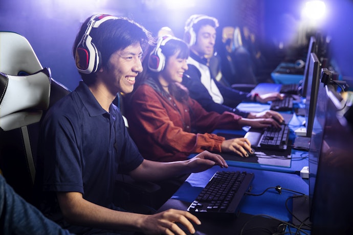 Chọn Game Có Thể Chơi Cùng Bạn Bè Nếu Thích Đông Vui