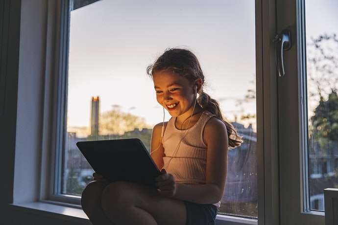 Chọn Máy Hỗ Trợ Google Kids Space Cho Trẻ Em Sử Dụng