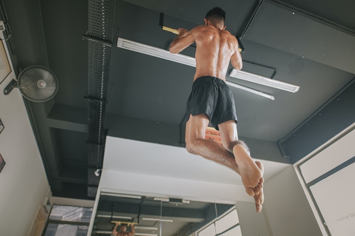 Kiểm Tra Khoảng Cách Từ Xà Đơn Đến Trần Nhà