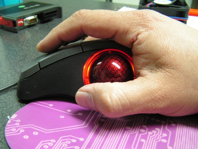 Chuột Bi Xoay Trackball: Sử Dụng Thoải Mái Trong Không Gian Nhỏ