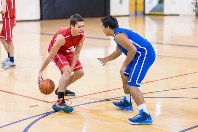 Guard, Forward: Chọn Giày Cổ Thấp Dễ Di Chuyển
