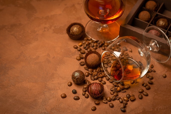 Nhân Whisky: Hương Vị Nồng Đậm, Thích Hợp Người Ưa Rượu Mạnh