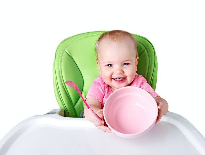 Loại Bát Đựng: Tiện Lợi Để Chứa Bột Ăn Dặm Và Nước Trái Cây