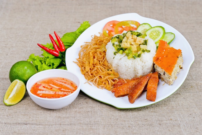 Gạo Tấm: Hạt Cơm Tơi Mềm, Đặc Trưng Với Món Cơm Tấm