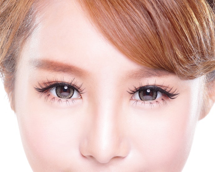 Mi Dài Ở Đuôi Mắt Và Tách Sợi Tạo Ấn Tượng Dễ Thương
