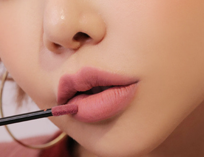 Chọn Son Có Khả Năng Bám Môi Tốt, Chất Son Mịn, Mềm Mượt, Độ Lên Màu Chuẩn
