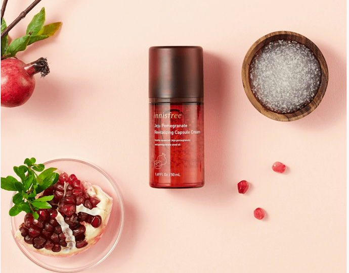 Chống Lão Hóa: Chọn Dòng Lựu Đỏ, Lan Tím, Trà Đen, Đậu Nành, Blueberry, Thảo Mộc