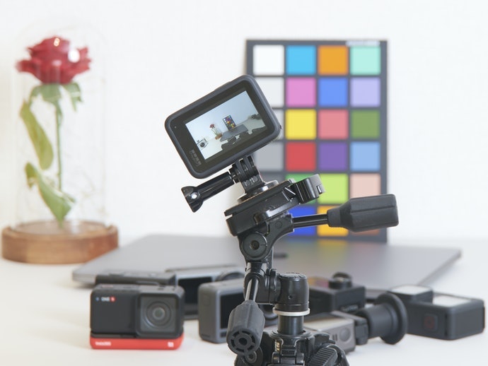 Tính Năng Cân Bằng Và Tương Thích Với Mic Nếu Gắn Camera Lên Xe
