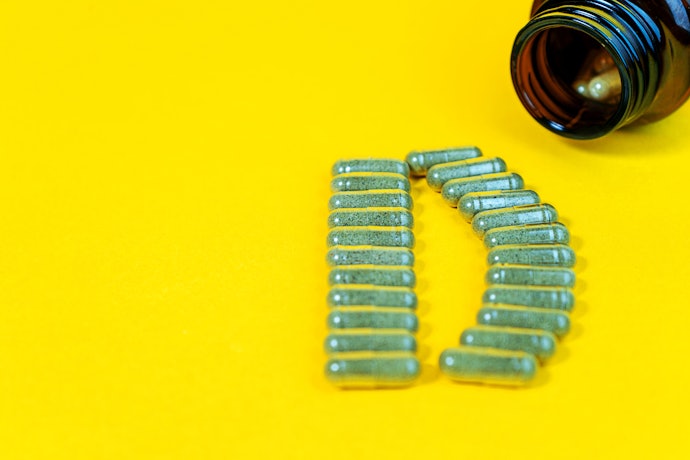 Vitamin Tổng Hợp Chứa 200 - 600 IU Vitamin D, 600 - 770 mcg Vitamin A Giúp Tăng Sức Khỏe Xương, Giảm Tiểu Đường Thai Kì