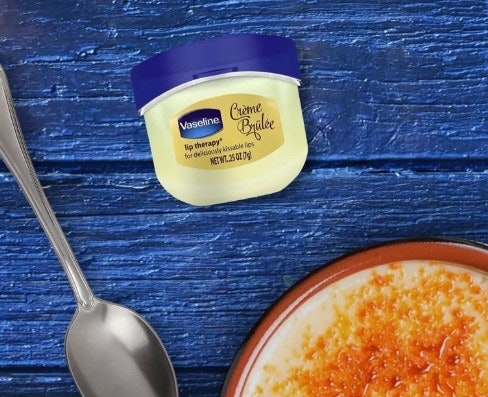 Dạng Hũ: Tan Chảy Trên Môi, Phù Hợp Với Người Thích Son Có Độ Dưỡng Cao