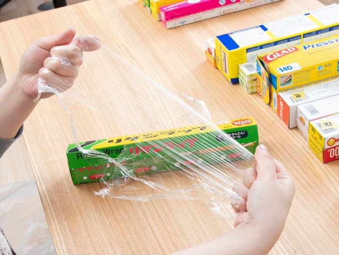 Màng Bọc PVC: Bám Dính Và Co Dãn Tốt