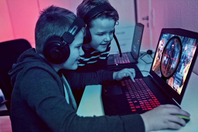 Chọn Laptop Sẽ Ít Chiếm Không Gian Và Tiện Lợi Hơn